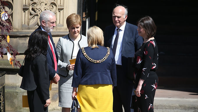 Nicola Sturgeon desafía a Boris Johnson a conversaciones cara a cara en Edimburgo sobre la recuperación del coronavirus antes del viaje del primer ministro a Escocia a finales de esta semana